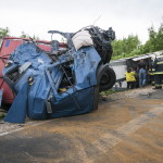 Frontálisan ütközött két kamion a 42-es úton