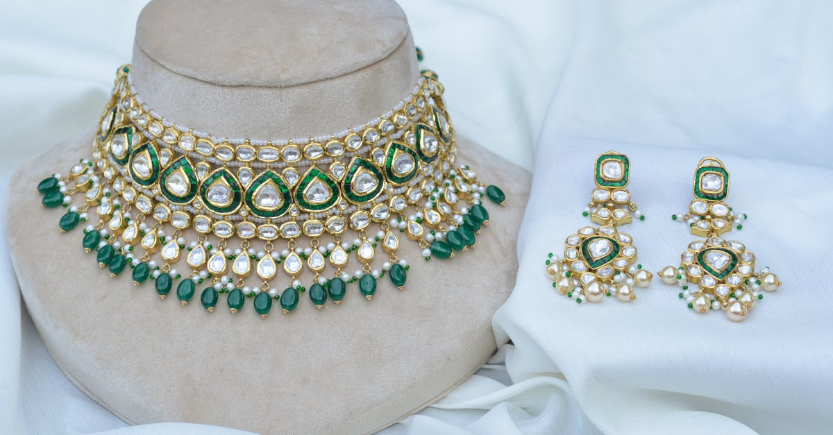 Aranyékszer divat 2026: statement darabok a White & Black ékszerboltban