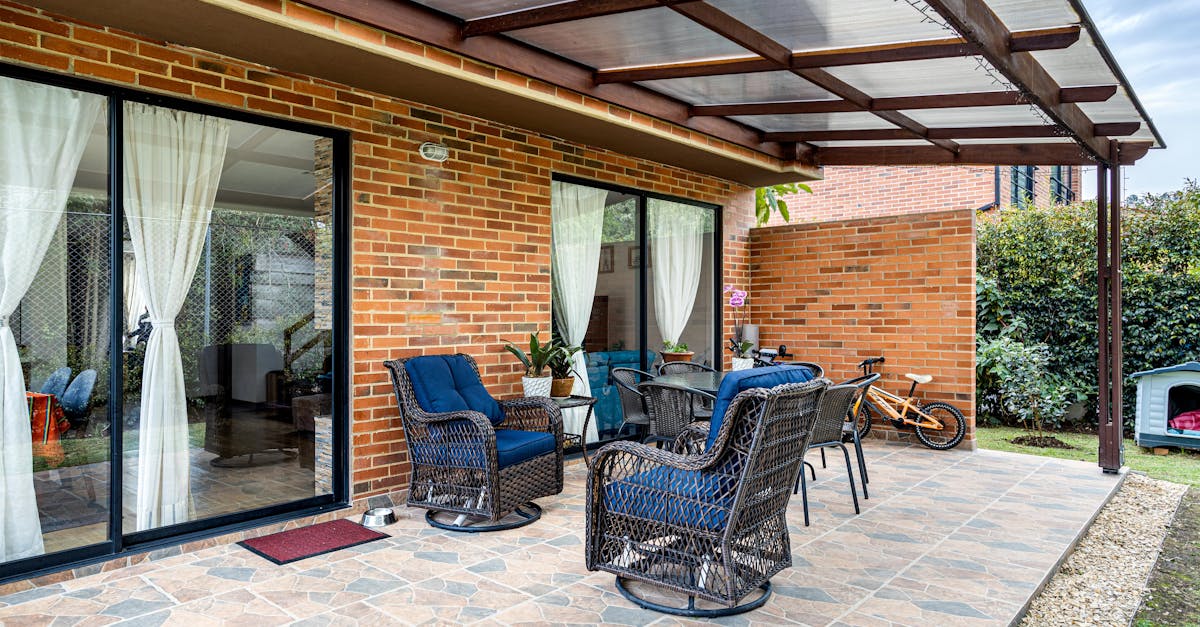 modern terasz árnyékolás és Caribi télikert tervezés négyévszakos komfortért